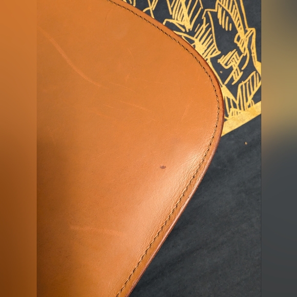 Mimi Berry of London Tan Peggy Leather Crossbody - Picture 9 of 11